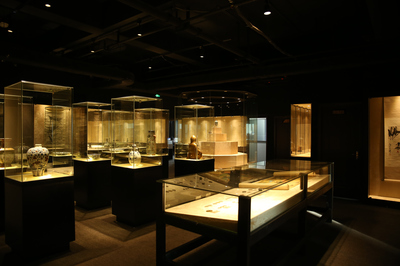 搭建粵港澳大灣區藝術品新橋梁，打造南粵藝術新形象展覽服務